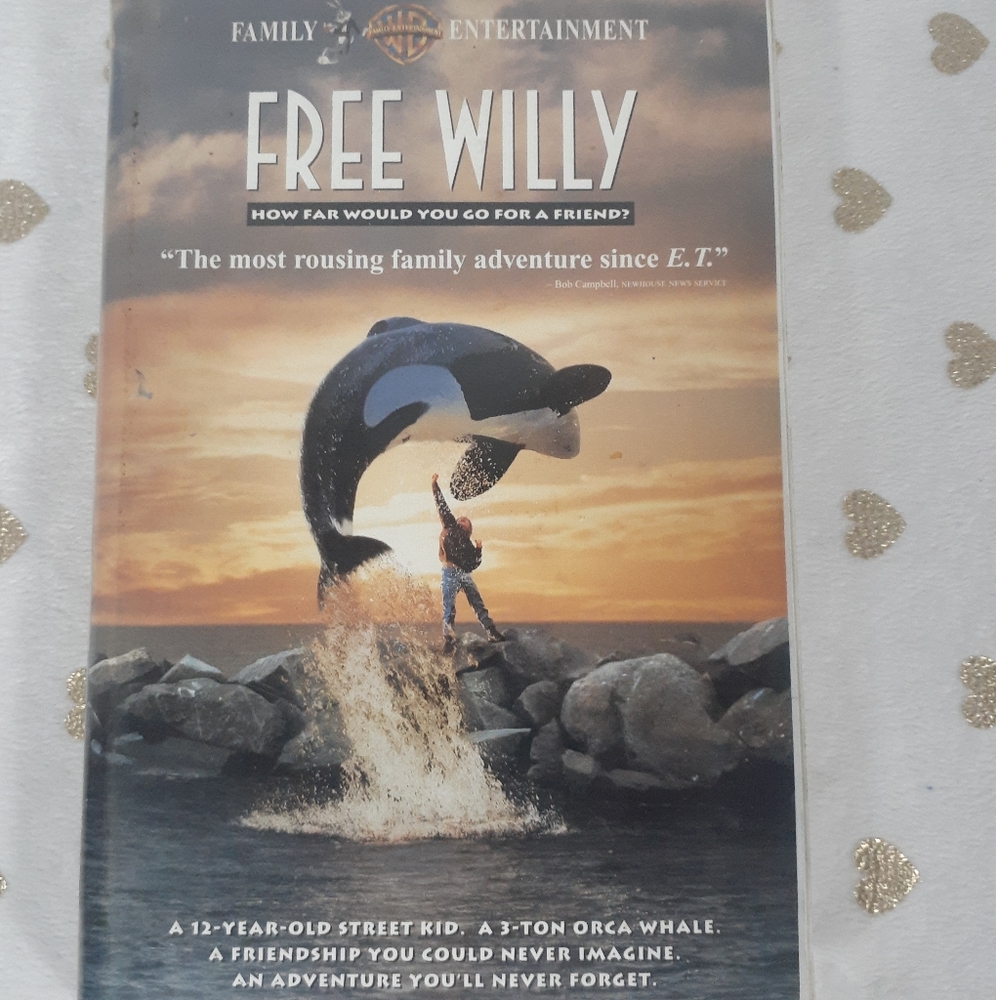 📀📼 10/$25 Free Willy VHS